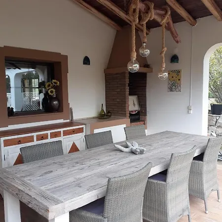 לינה וארוחת בוקר Casa Margarida